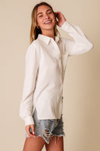 Load image into Gallery viewer, Vedette Button Down Blouse