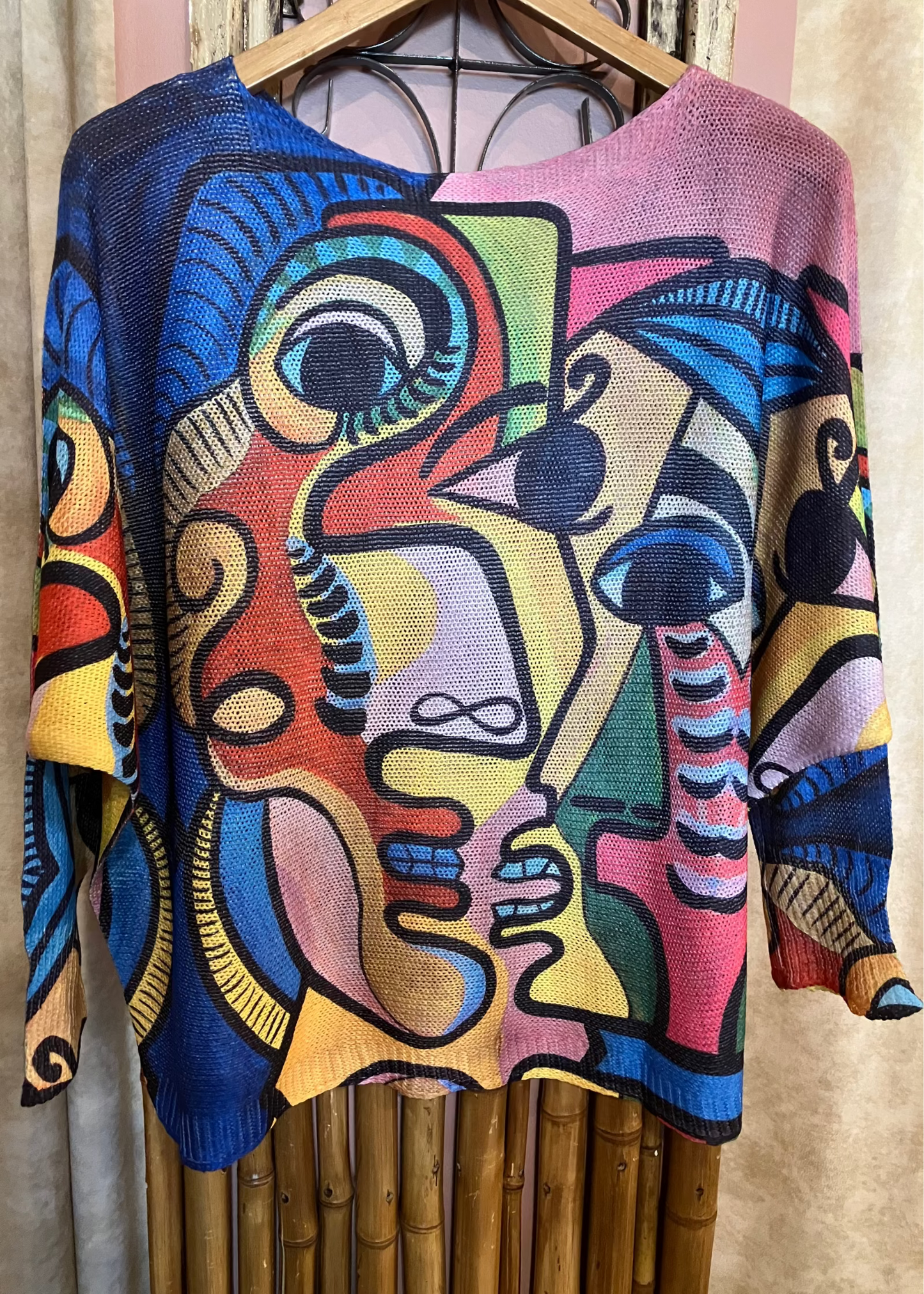 Picasso style round knit top