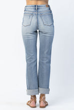 Load image into Gallery viewer, W&amp;P Cuffed Mom Jeans
